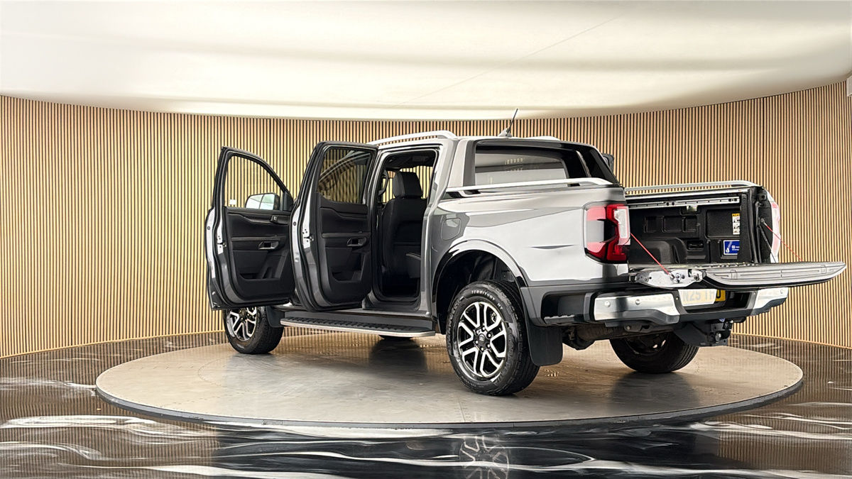 More views of Ford Ranger