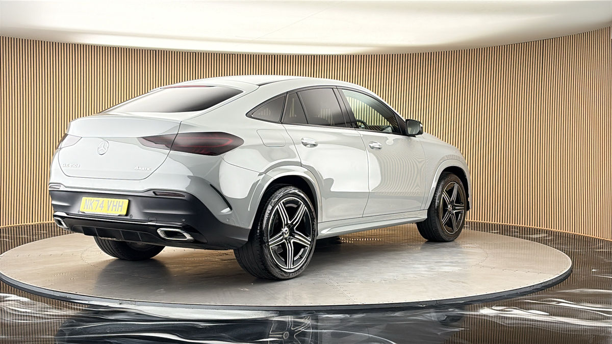 More views of Mercedes-Benz GLE