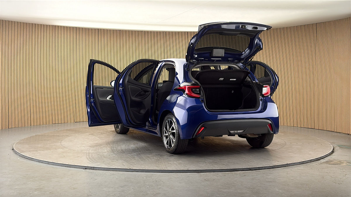 More views of Toyota Yaris