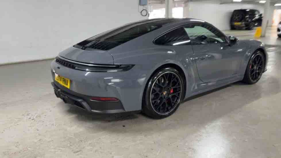More views of Porsche 911