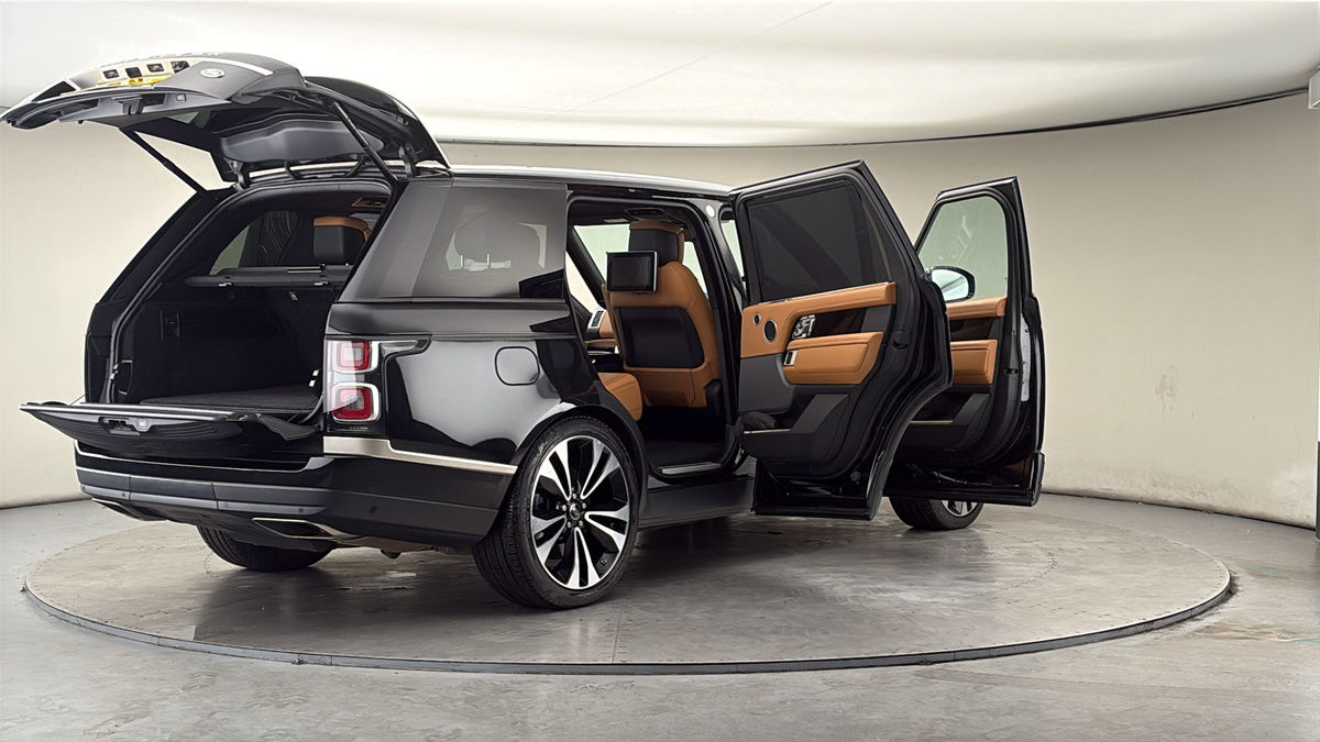 More views of Land Rover Range Rover