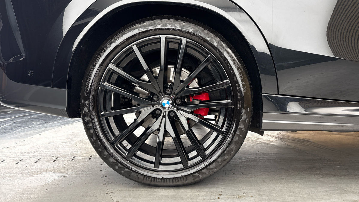 BMW X6 Image 10