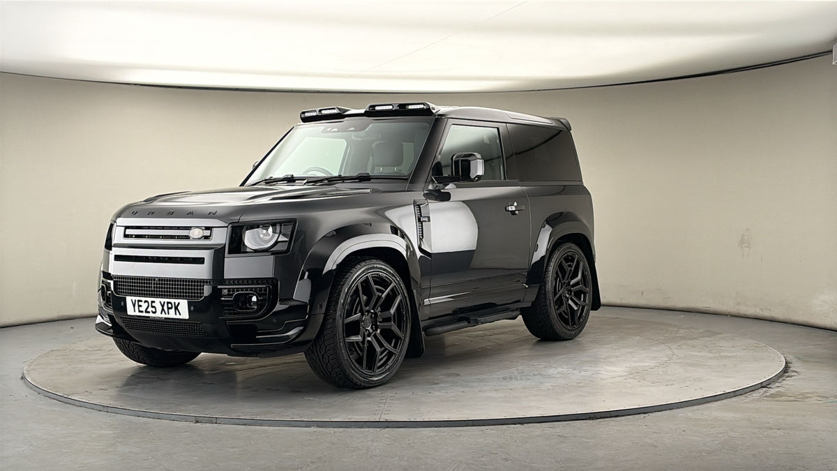 More views of Land Rover Defender 90