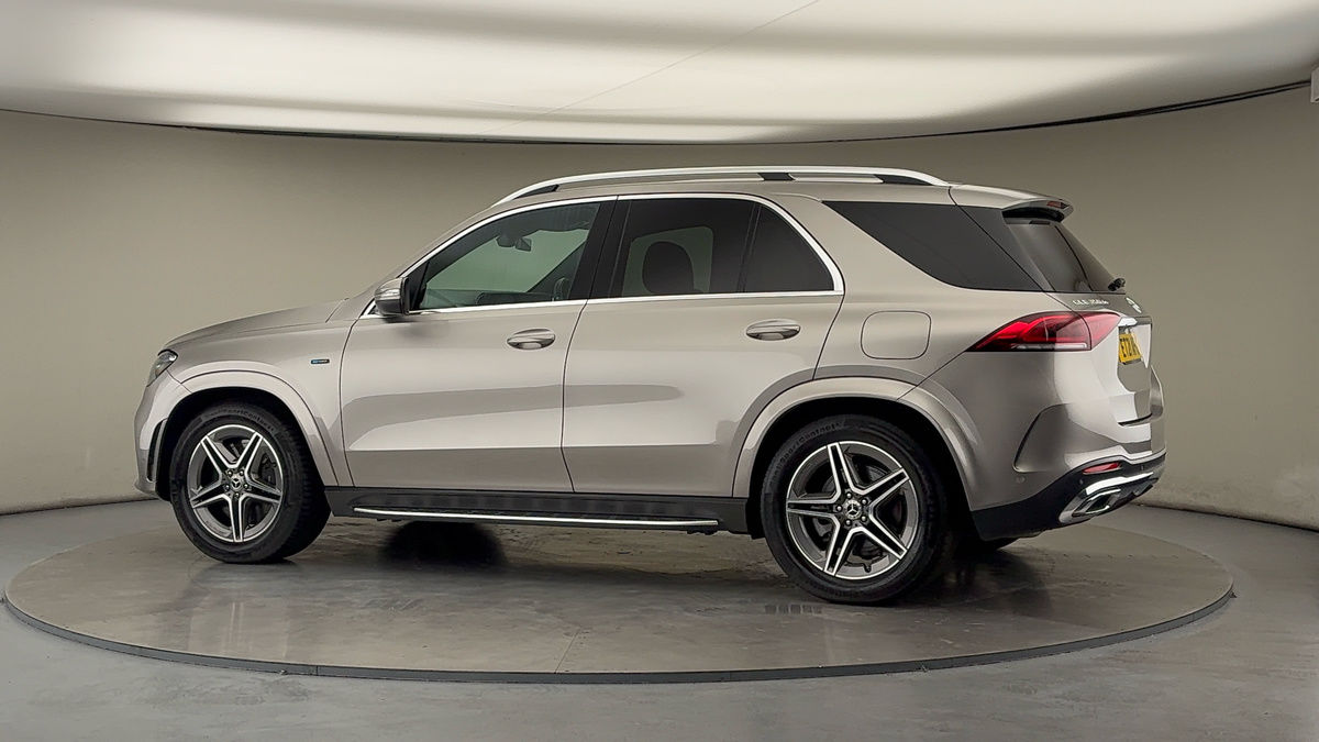 More views of Mercedes-Benz GLE