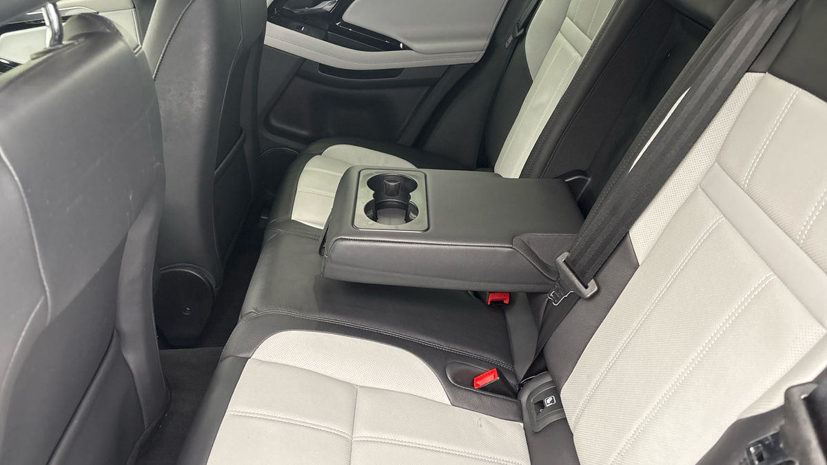 Land Rover Range Rover Evoque Image 9