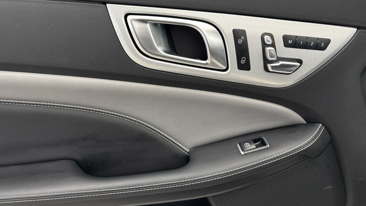 Mercedes-Benz SLC Image 19