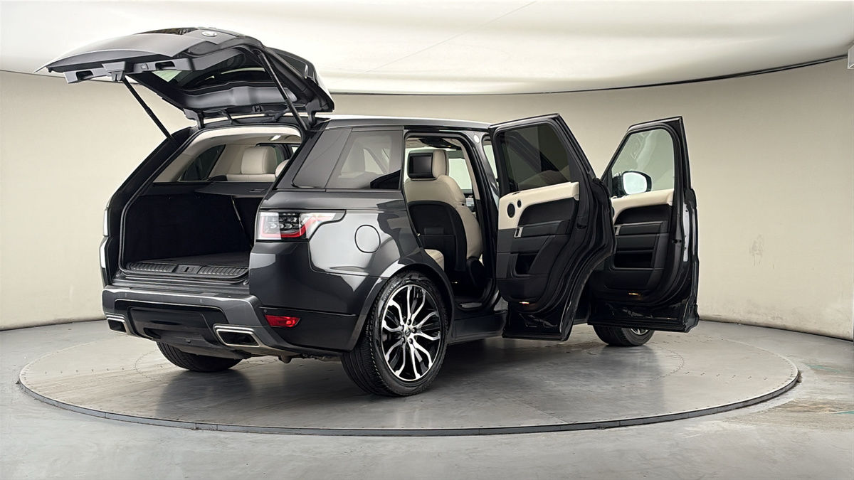 More views of Land Rover Range Rover Sport