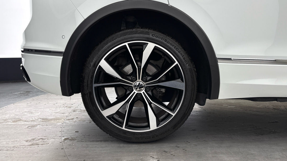 Volkswagen Tiguan Image 10