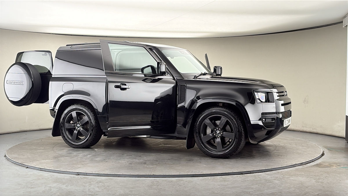 More views of Land Rover Defender 90