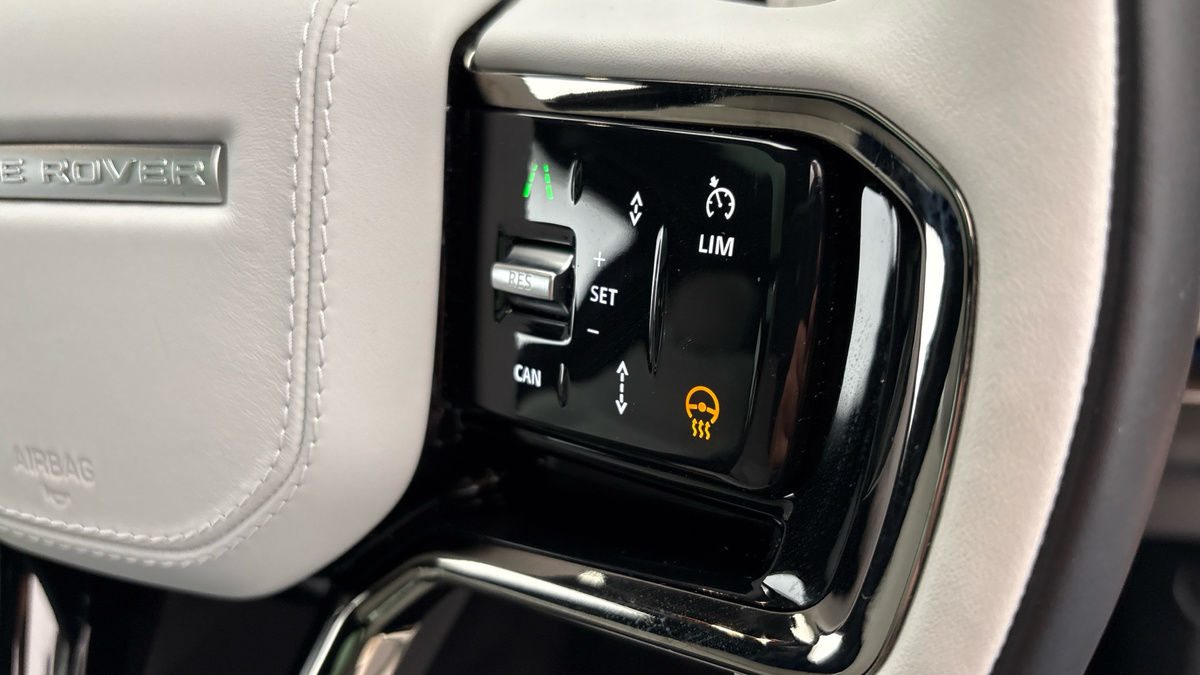 Land Rover Range Rover Sport Image 26