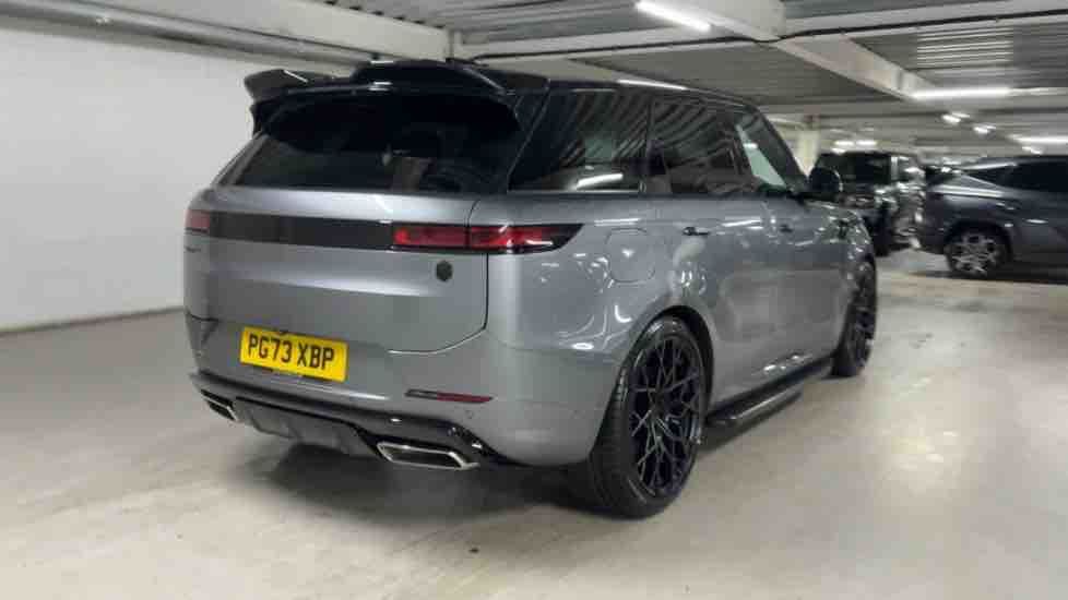 More views of Land Rover Range Rover Sport