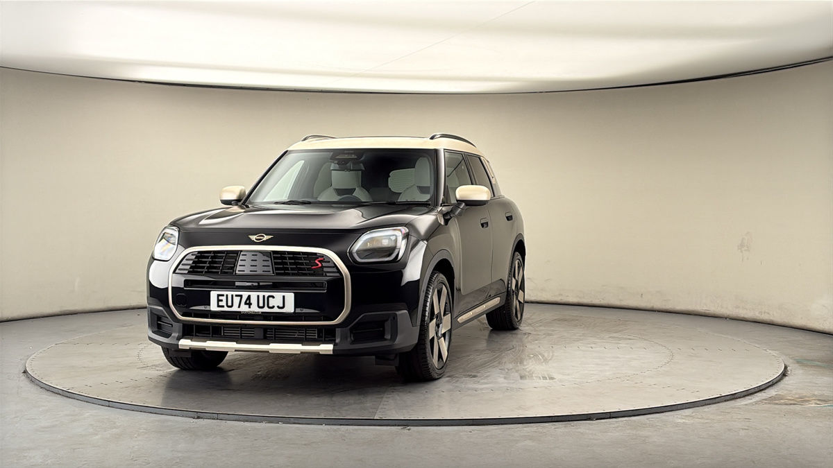 More views of MINI Countryman