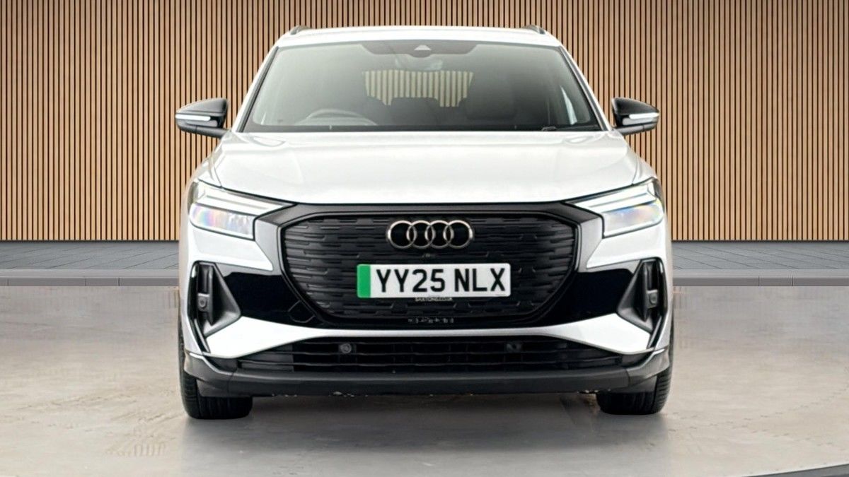 Audi Q4 e-tron Image 3