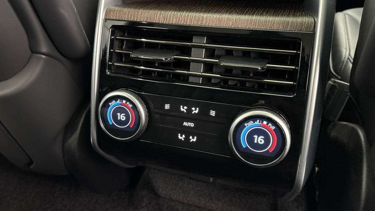 Land Rover Range Rover Image 29