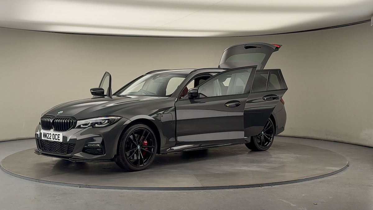 BMW 3 Series Image 22