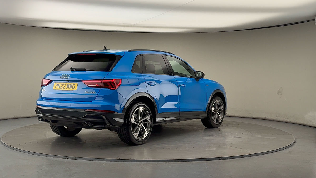 More views of Audi Q3