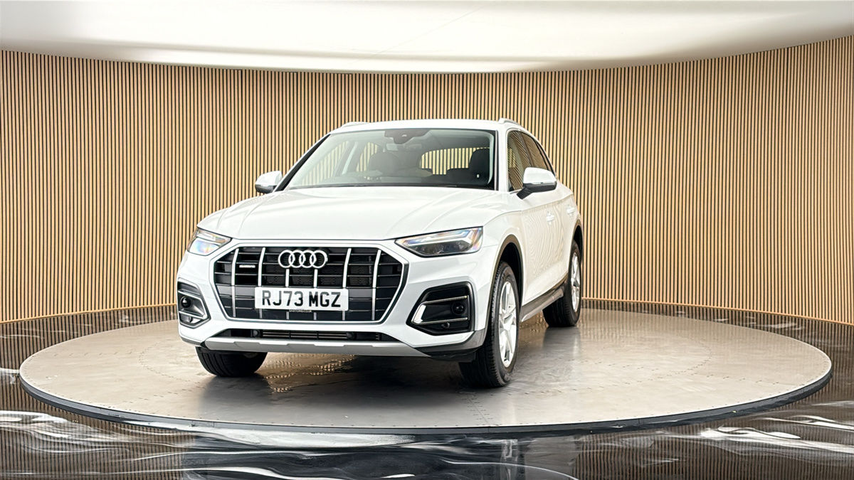 More views of Audi Q5