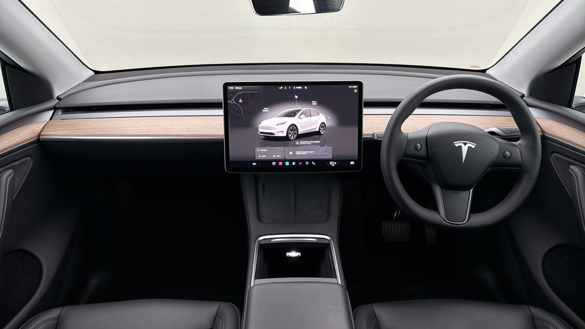 Tesla Model Y Image 12