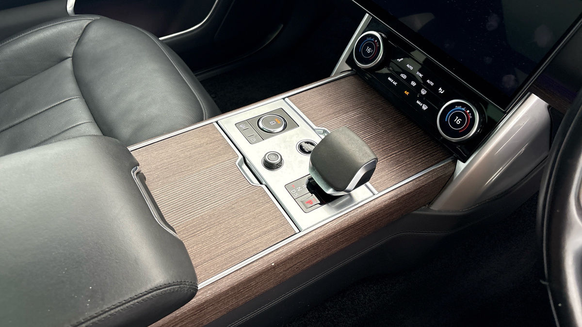 Land Rover Range Rover Image 18
