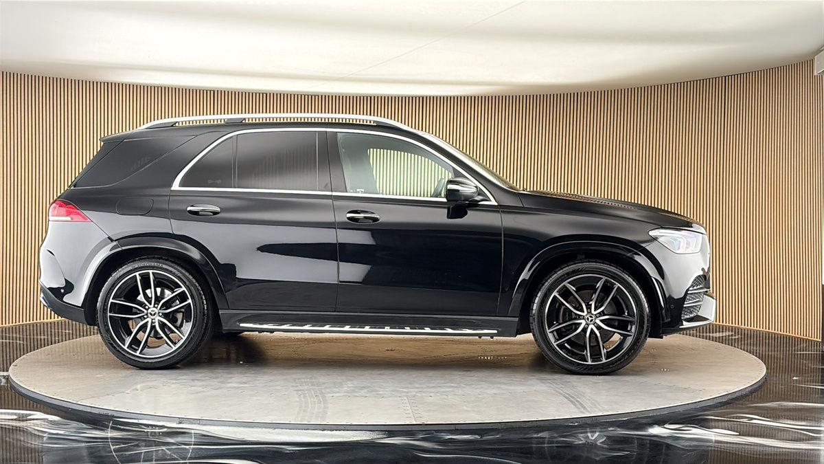 More views of Mercedes-Benz GLE