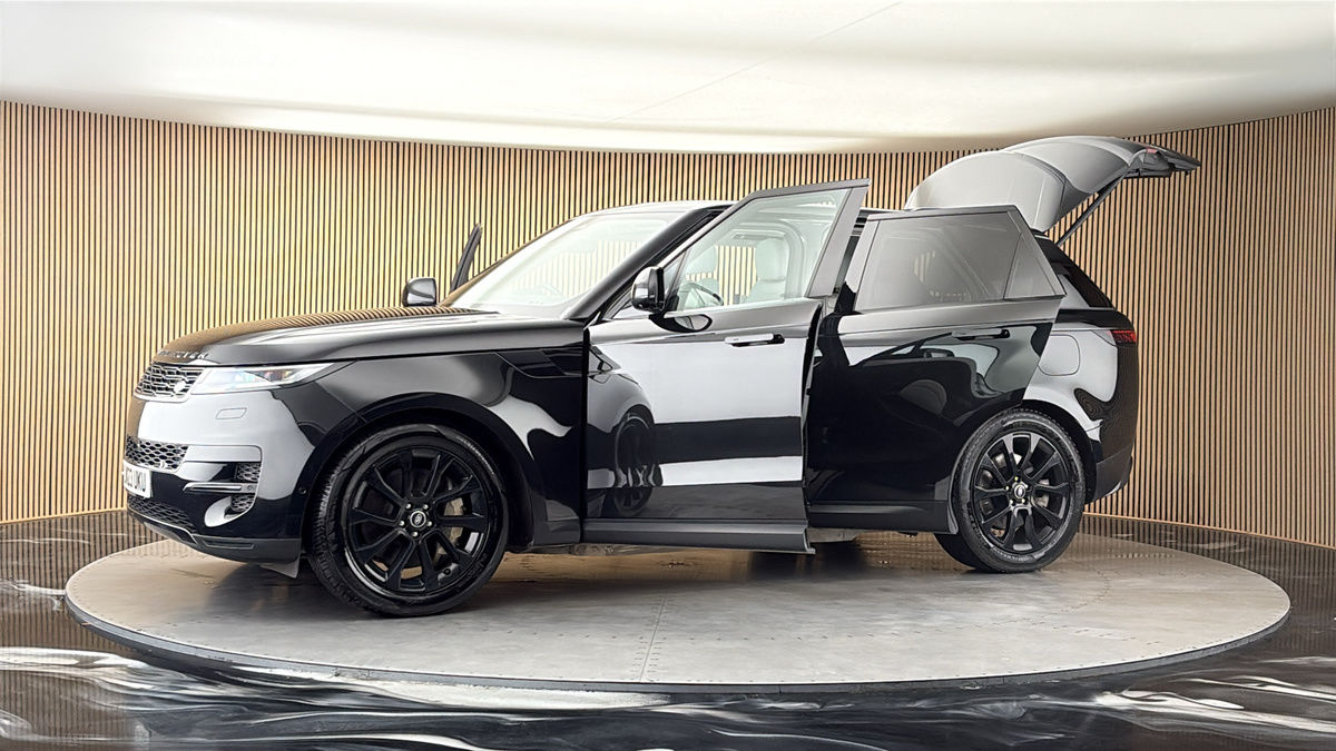 More views of Land Rover Range Rover Sport