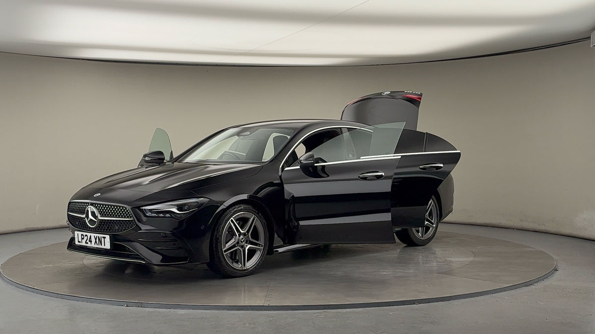 Mercedes-Benz CLA Image 22