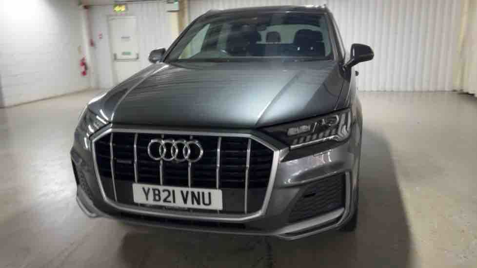More views of Audi Q7