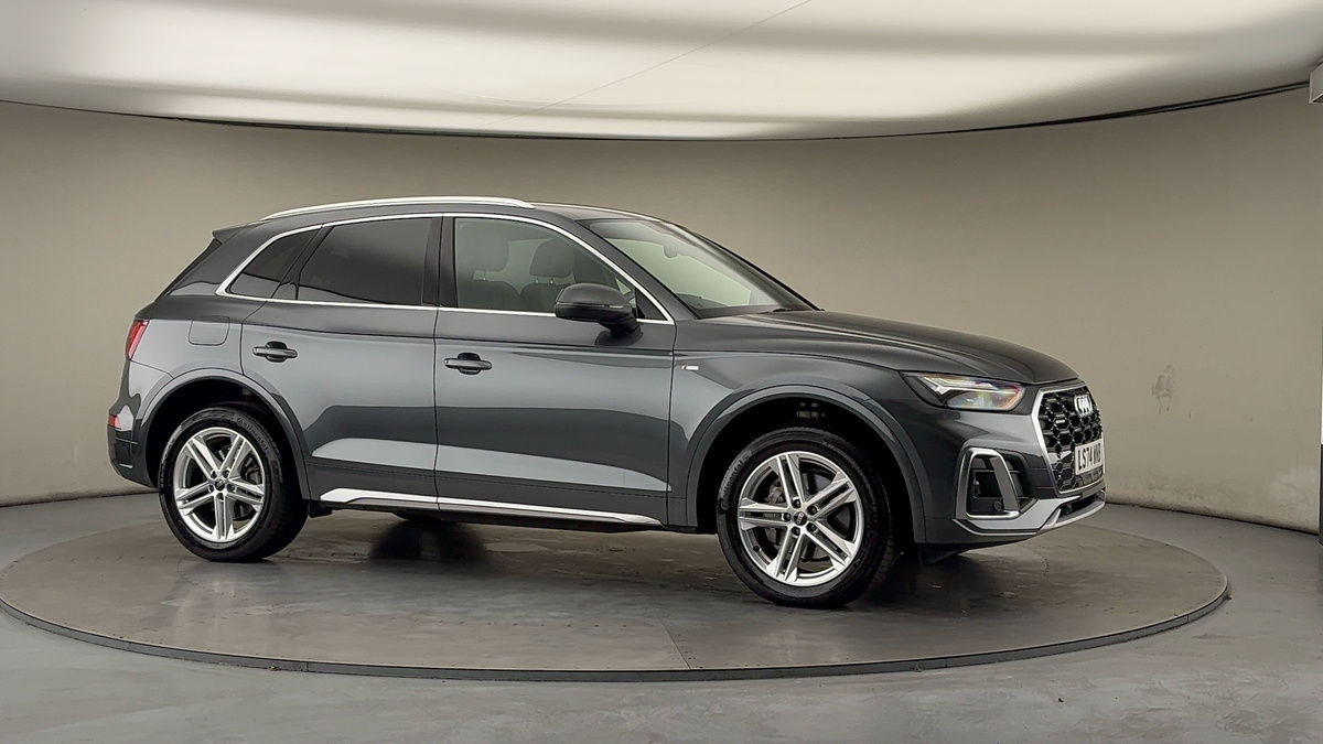 More views of Audi Q5