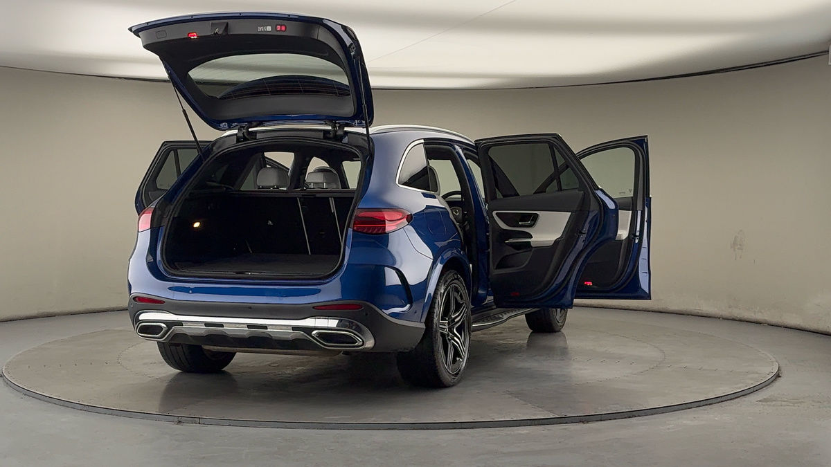 More views of Mercedes-Benz GLC