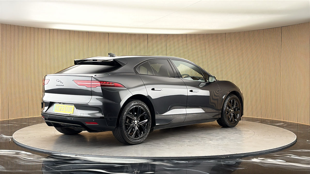 Jaguar I-PACE Image 21