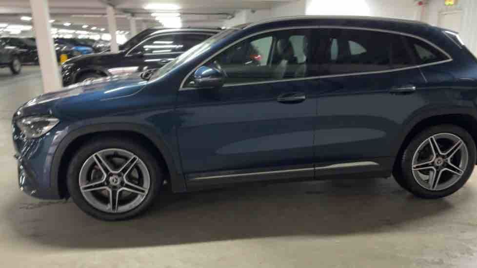 More views of Mercedes-Benz GLA
