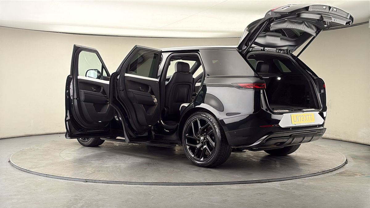 More views of Land Rover Range Rover Sport