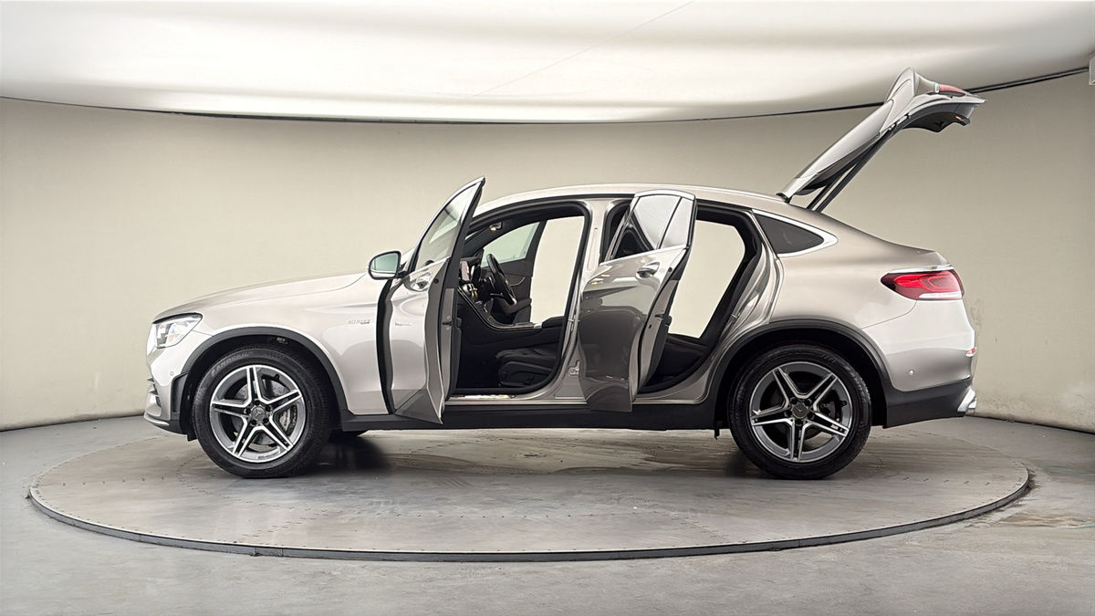 More views of Mercedes-Benz GLC