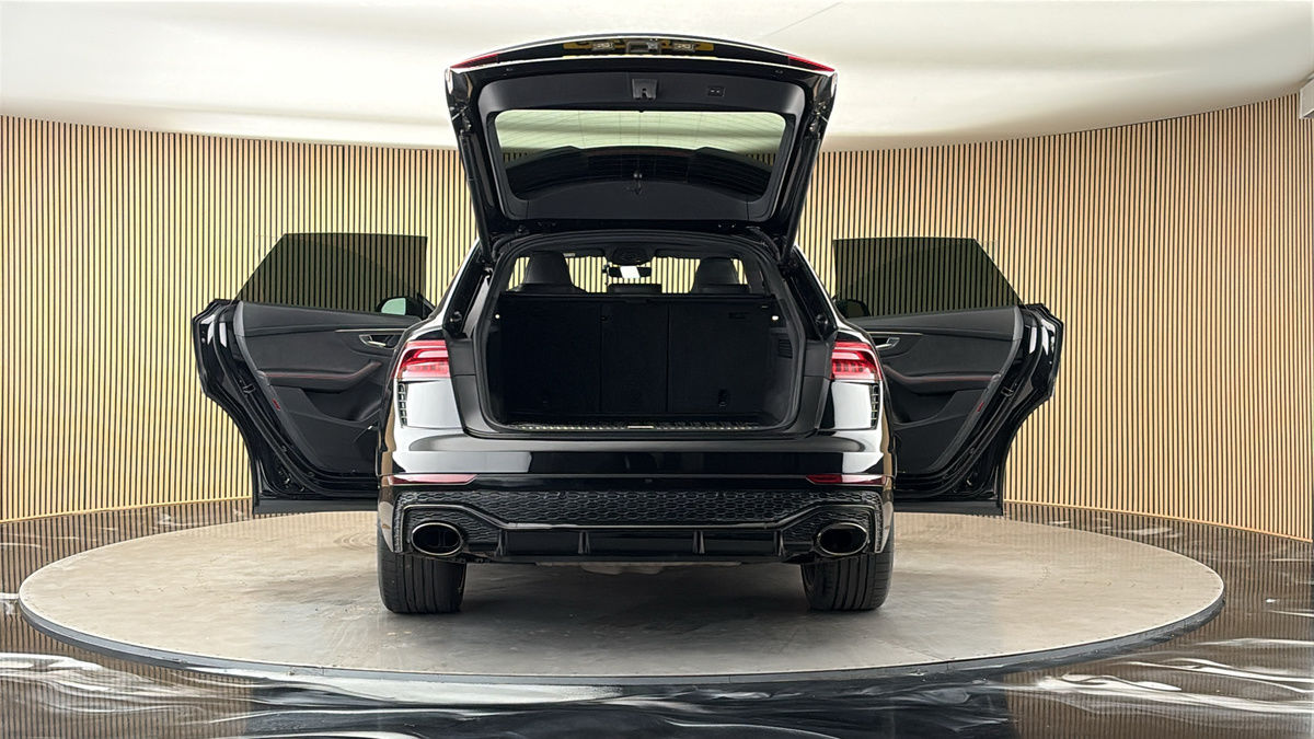 More views of Audi RSQ8