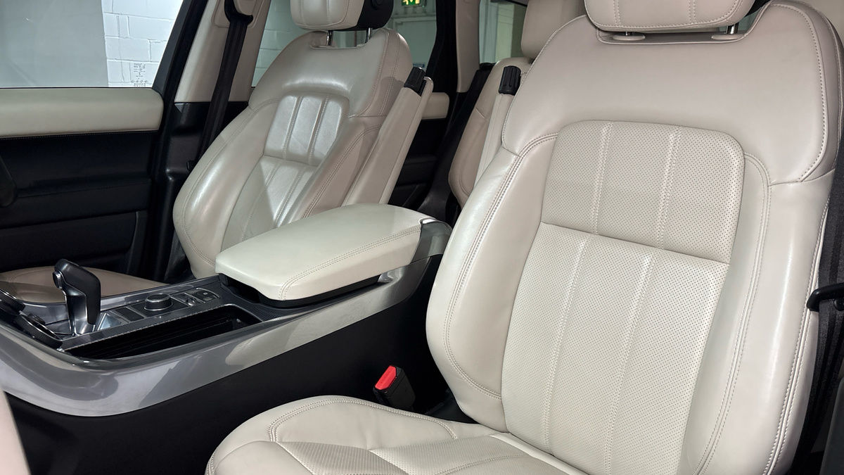 Land Rover Range Rover Sport Image 7