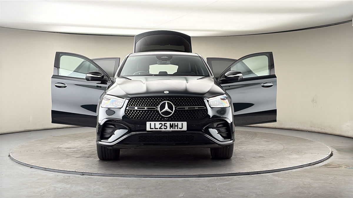 More views of Mercedes-Benz GLE