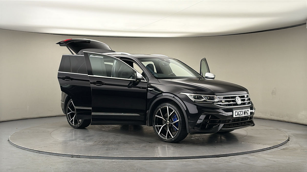 More views of Volkswagen Tiguan