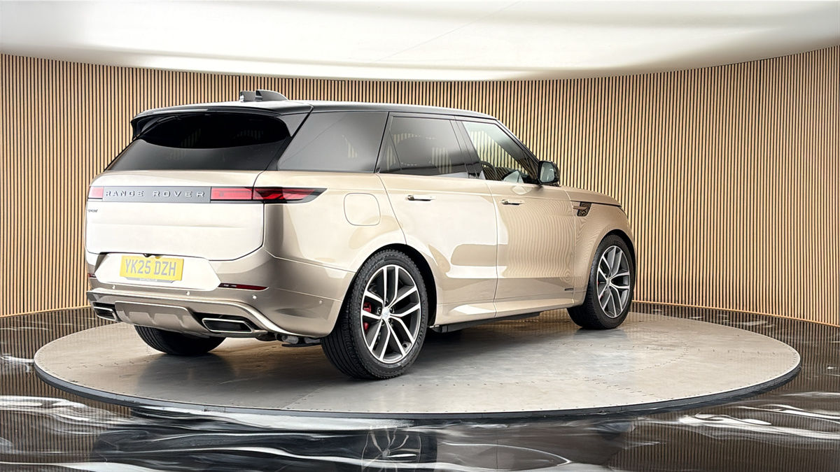 More views of Land Rover Range Rover Sport