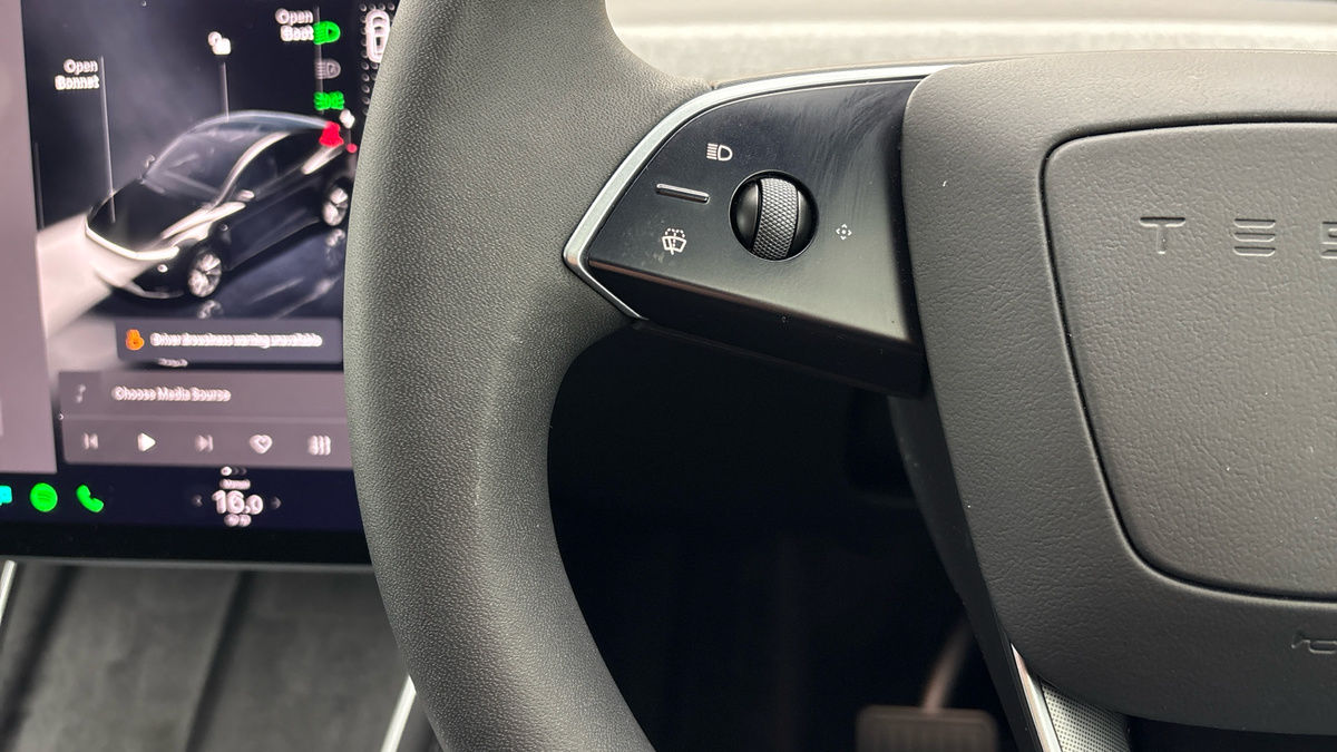 Tesla Model Y Image 13