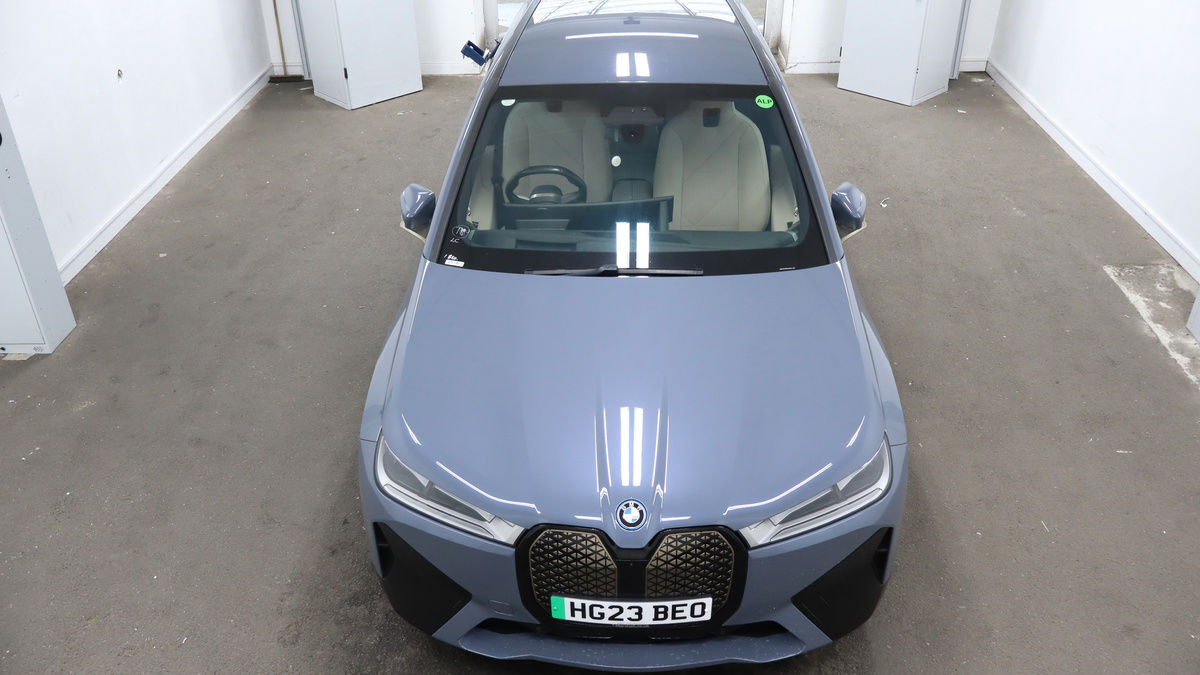 BMW iX Image 7