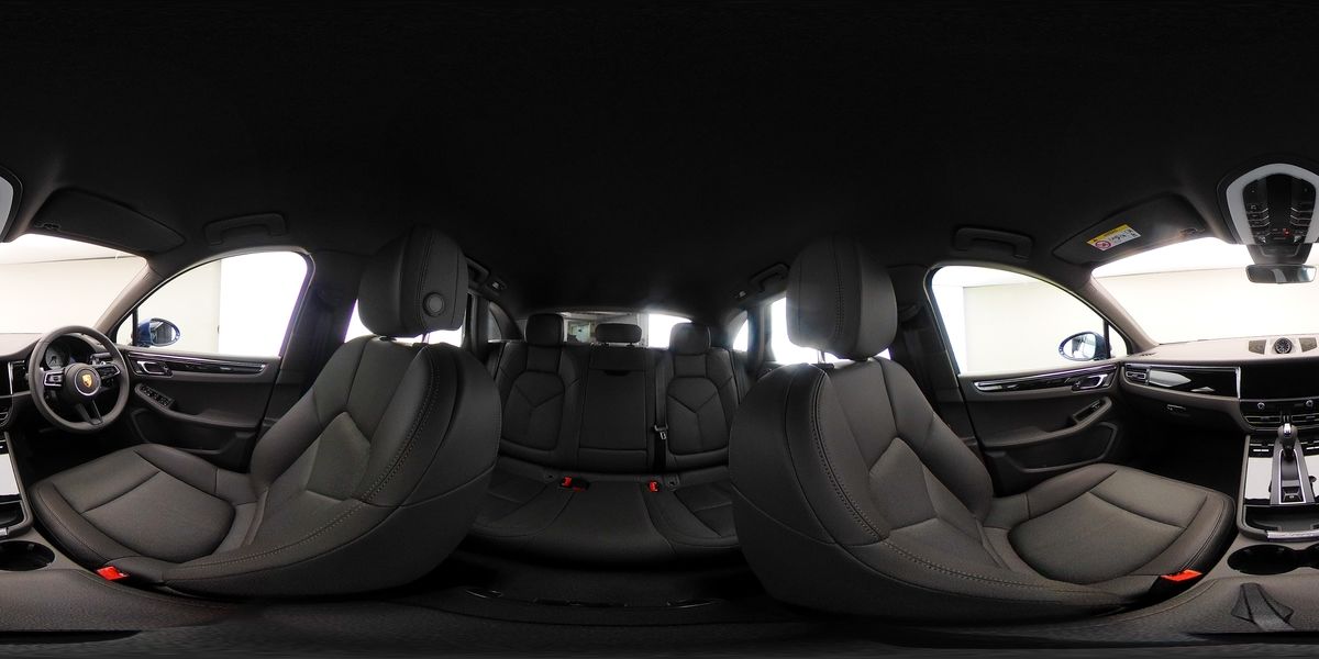 More views of Porsche Macan