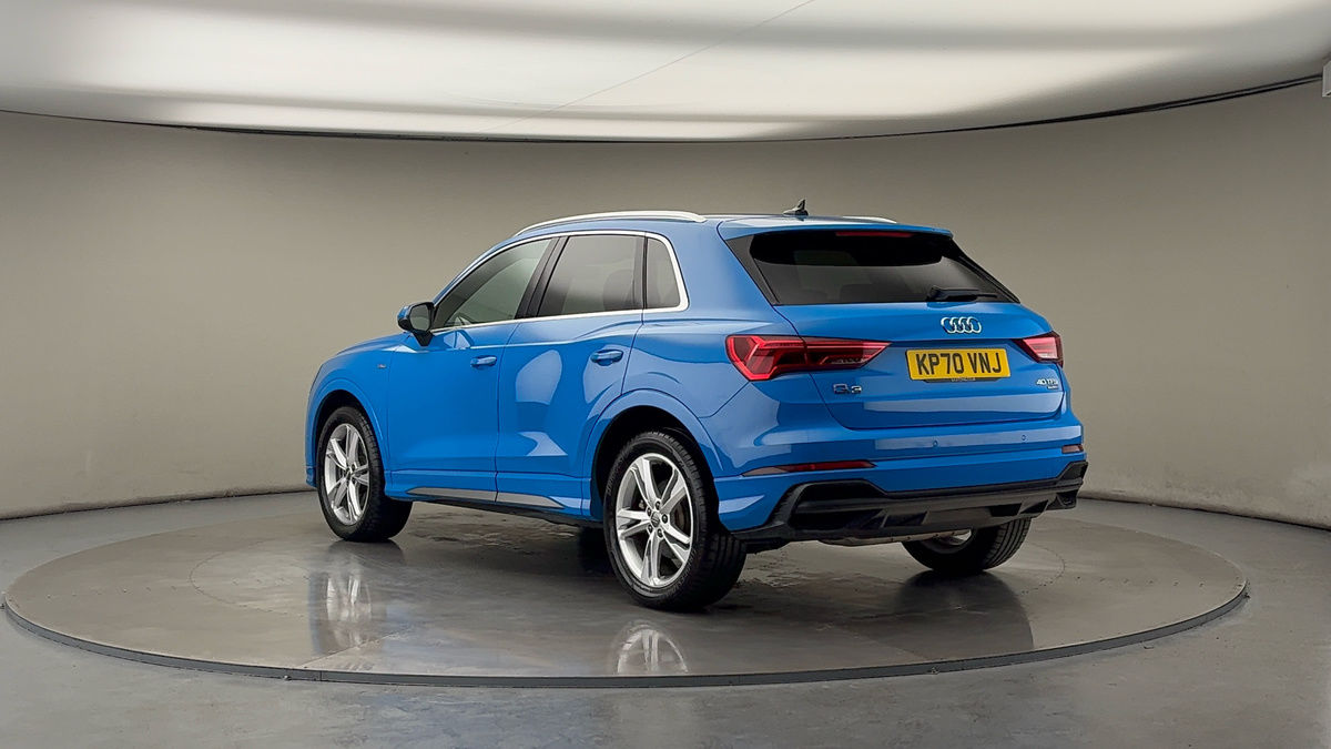 Audi Q3 Image 5