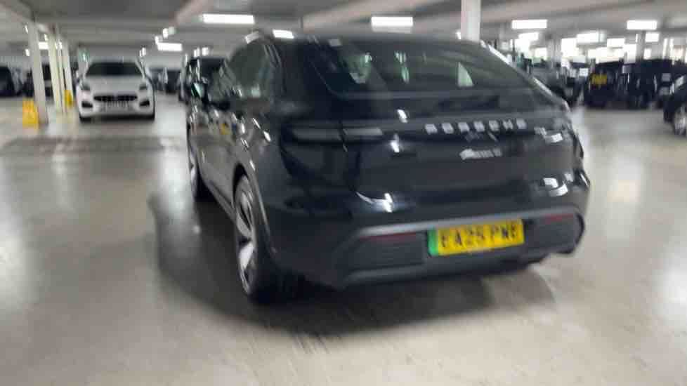 More views of Porsche Macan