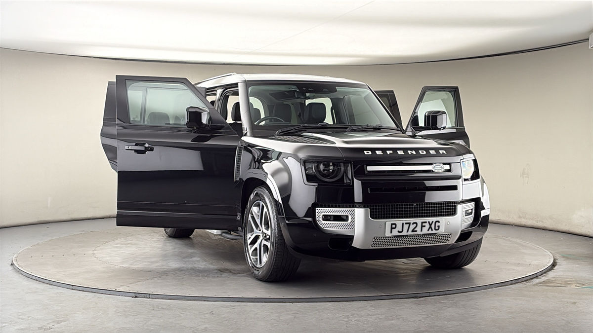 More views of Land Rover Defender 110