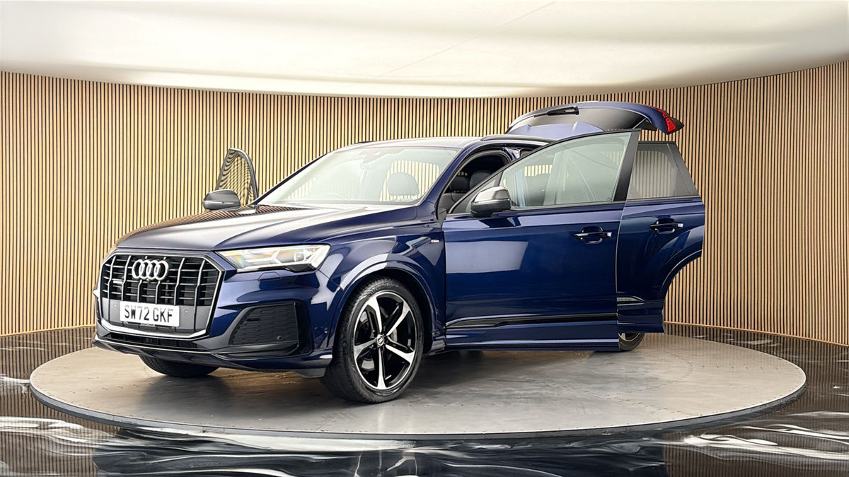 More views of Audi Q7