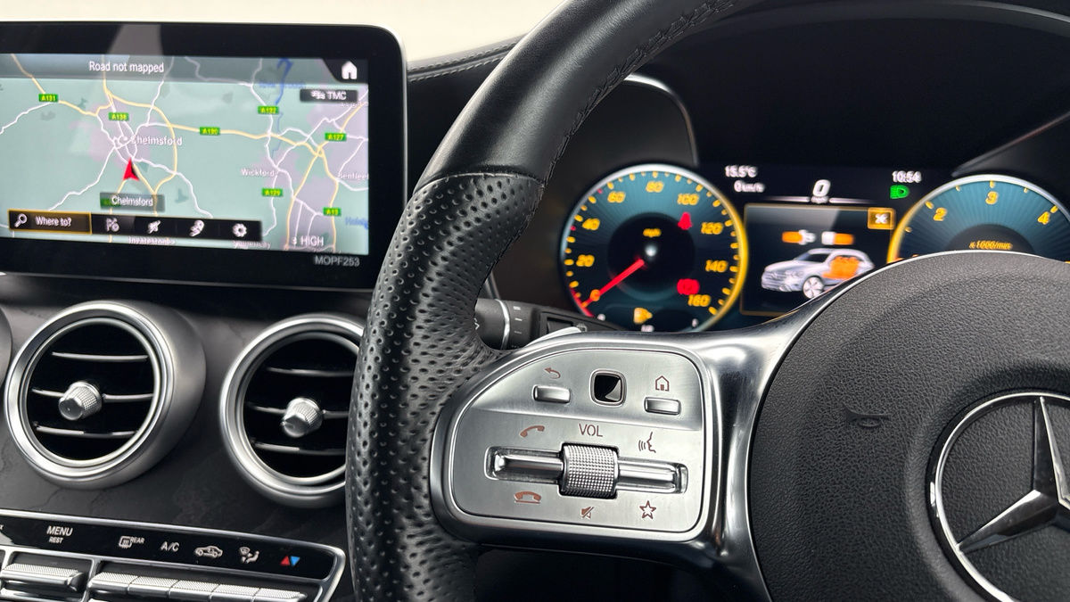 Mercedes-Benz GLC Image 13