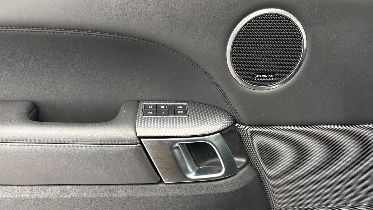 Land Rover Range Rover Sport Image 19