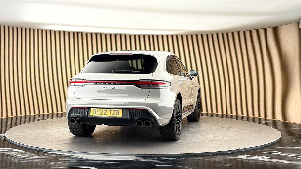 More views of Porsche Macan