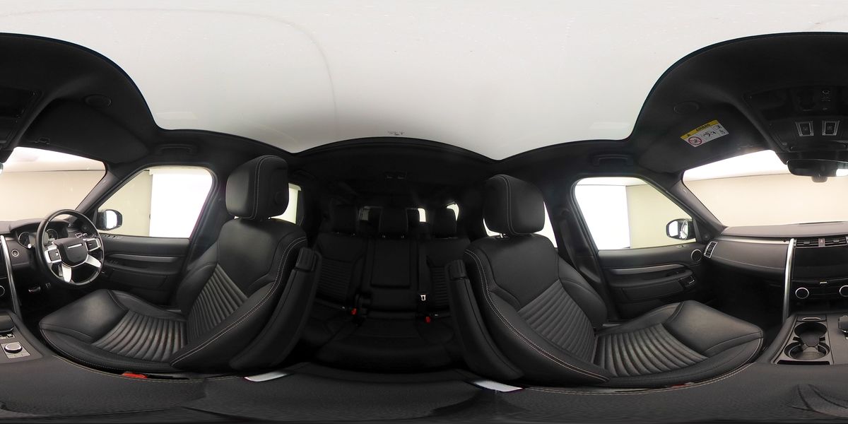 More views of Land Rover Discovery
