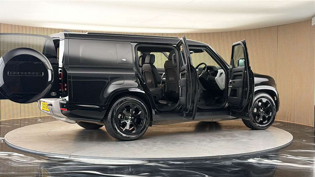 More views of Land Rover Defender 130